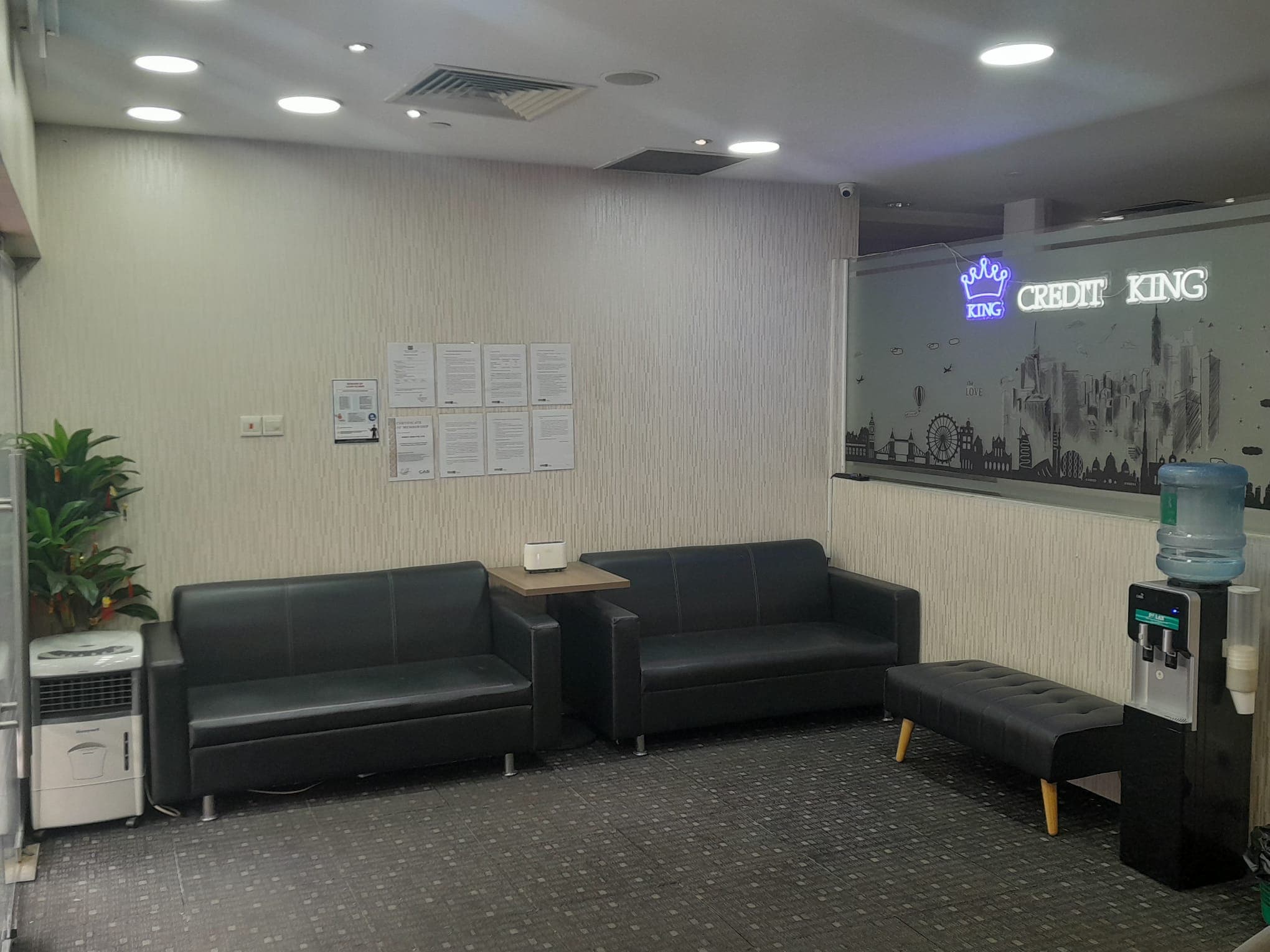 Credit King consultation desks
